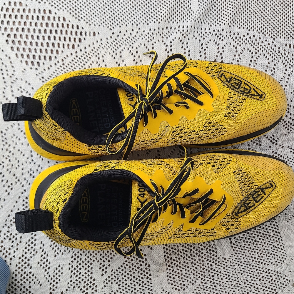 Keen WK400 Walking Sneakers Yellow Black 1027483 Size 14 Men's - Picture 3 of 11